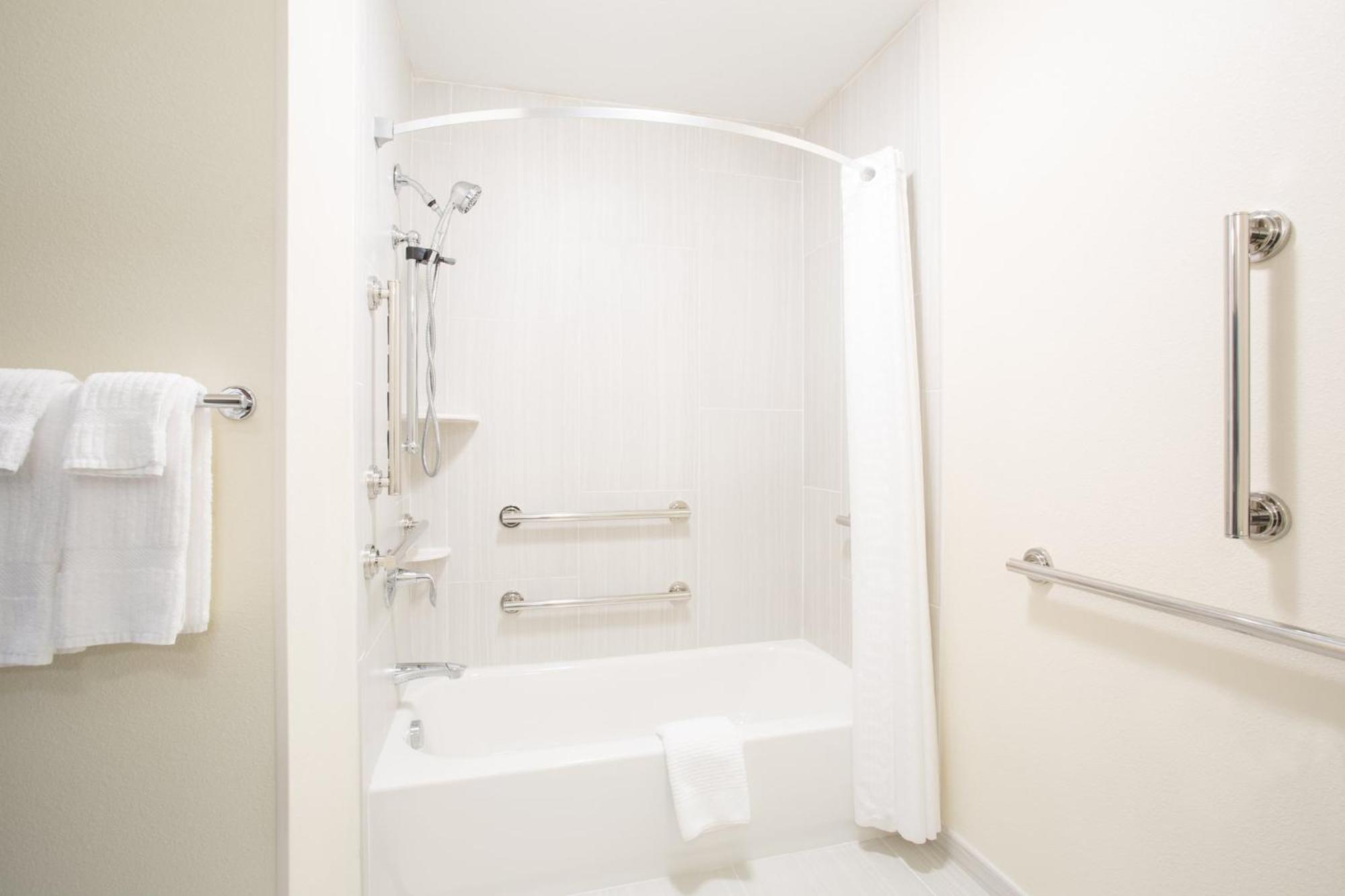 Candlewood Suites Longmont - Boulder Area By Ihg Exterior photo